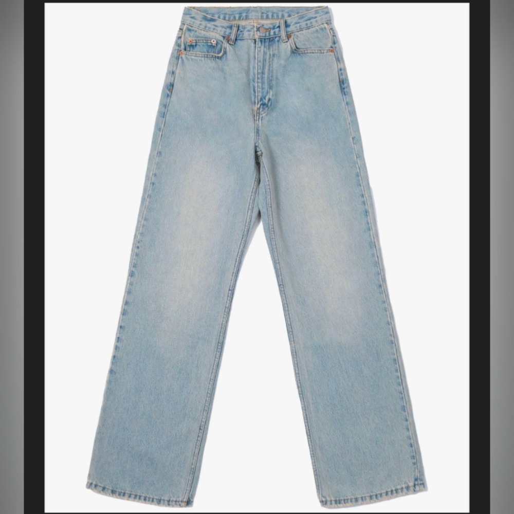Dr. Denim Echo Shoe Cut Light Blue Straight Leg Women's Jeans Size 24 / 30 New!